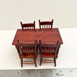 Miniature Dollhouse Kitchen Table and Chairs set